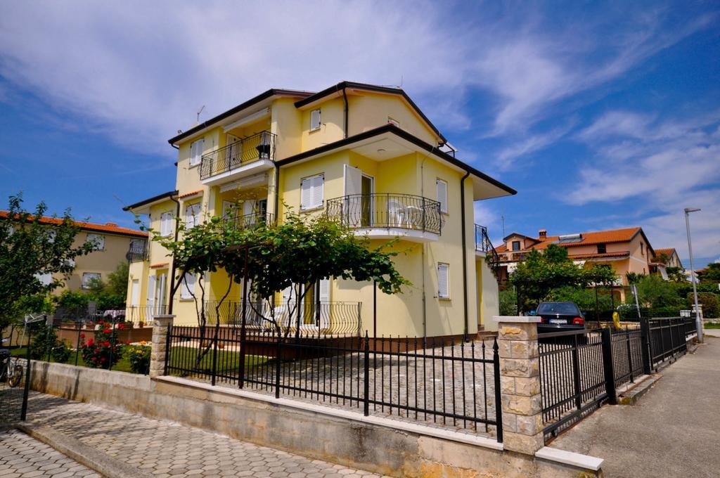Ana M Apartments Novigrad Istria Extérieur photo