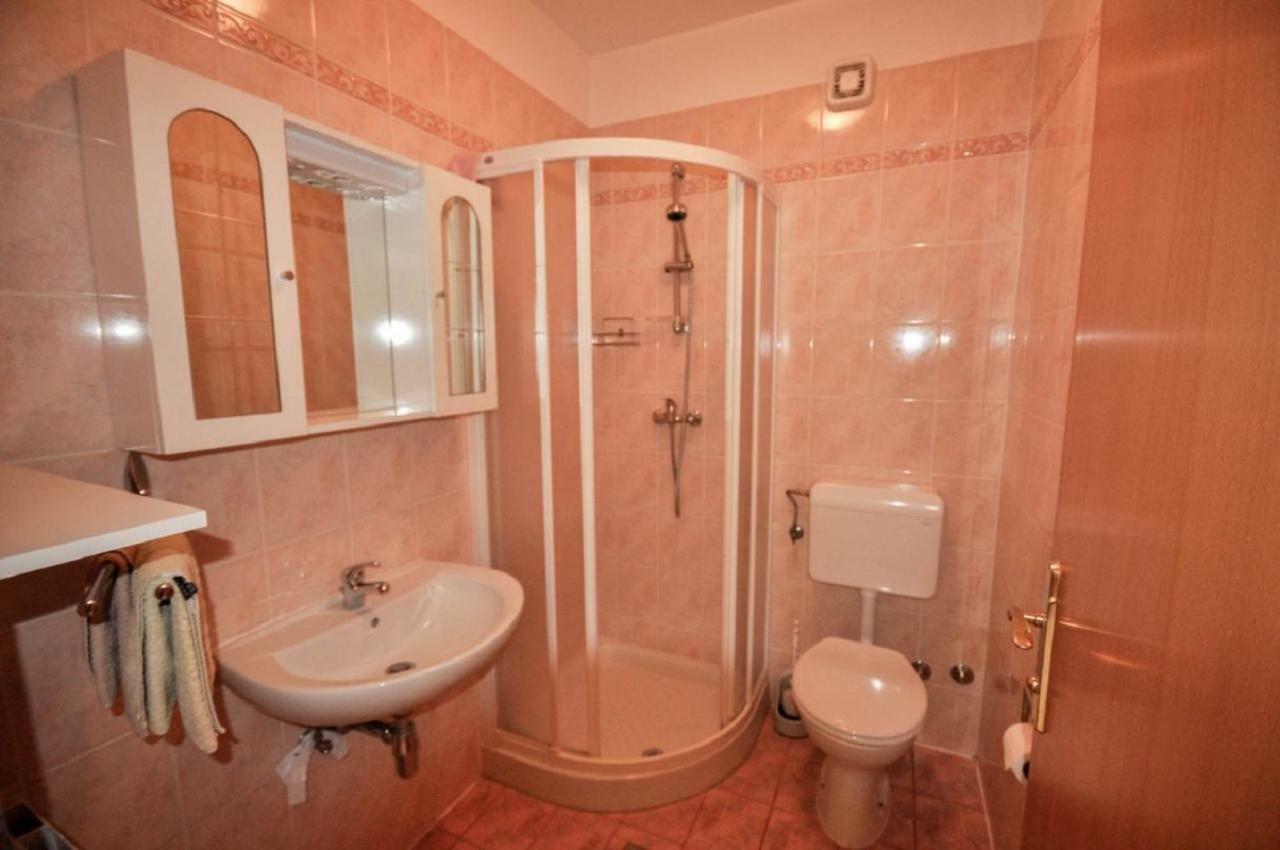 Ana M Apartments Novigrad Istria Extérieur photo